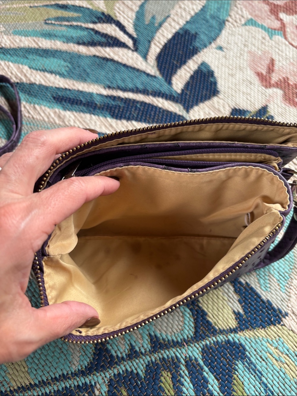 Compact Purple Ostrich-Texture Crossbody Bag - Picture 6 of 11